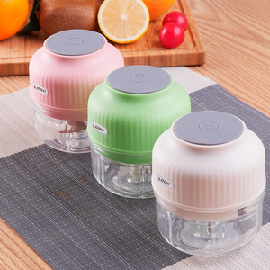 Electric Mini Garlic Chopper,Mini Food Chopper, Portable Electric Garlic  Grinder with USB Charging for Onion, Carrot, Meat, Baby Food, Vegetable 